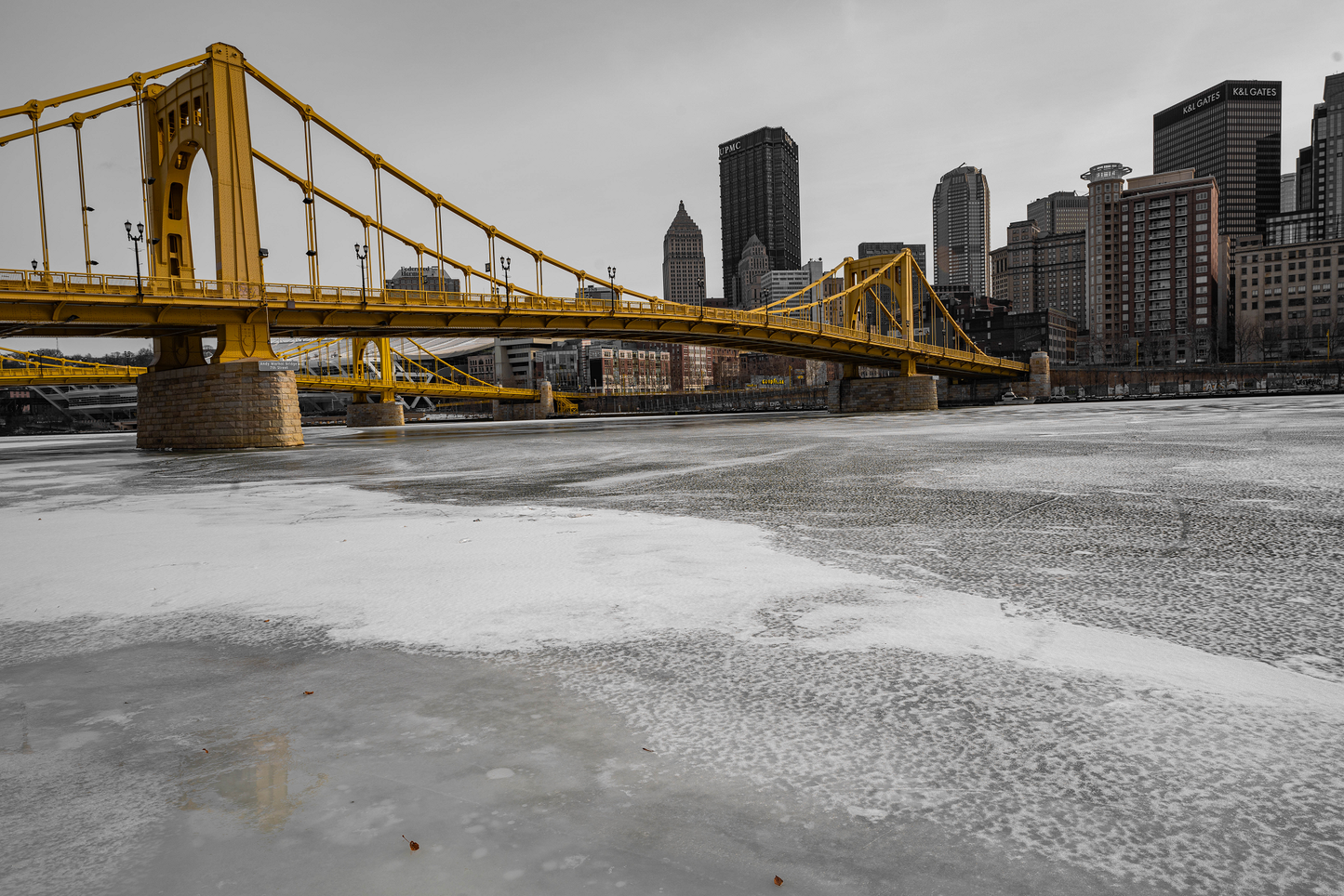 Pittsburgh frozen river 09 Black and White