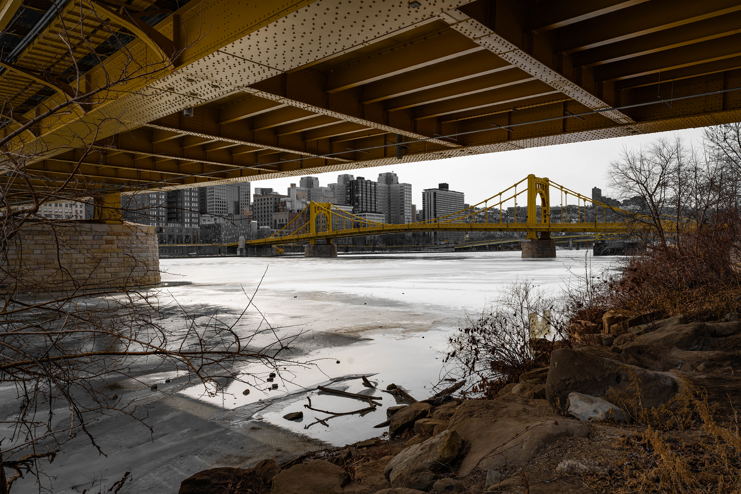 Pittsburgh frozen river 16