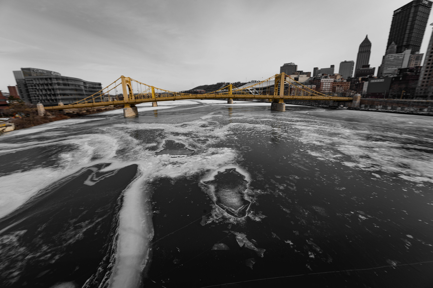 Pittsburgh frozen river 03