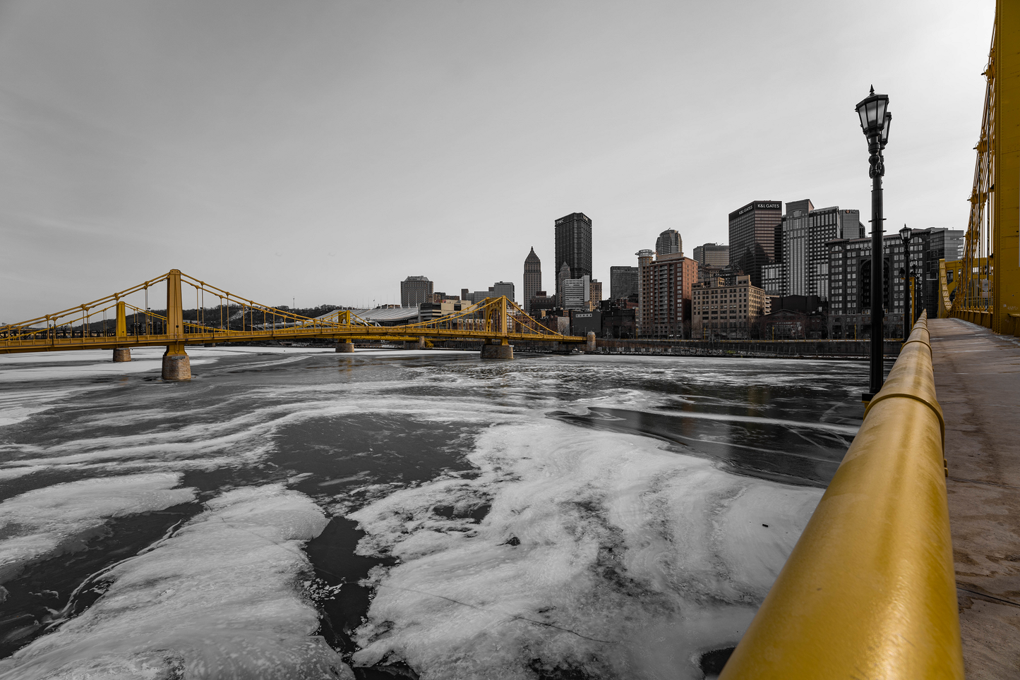 Pittsburgh frozen river 04