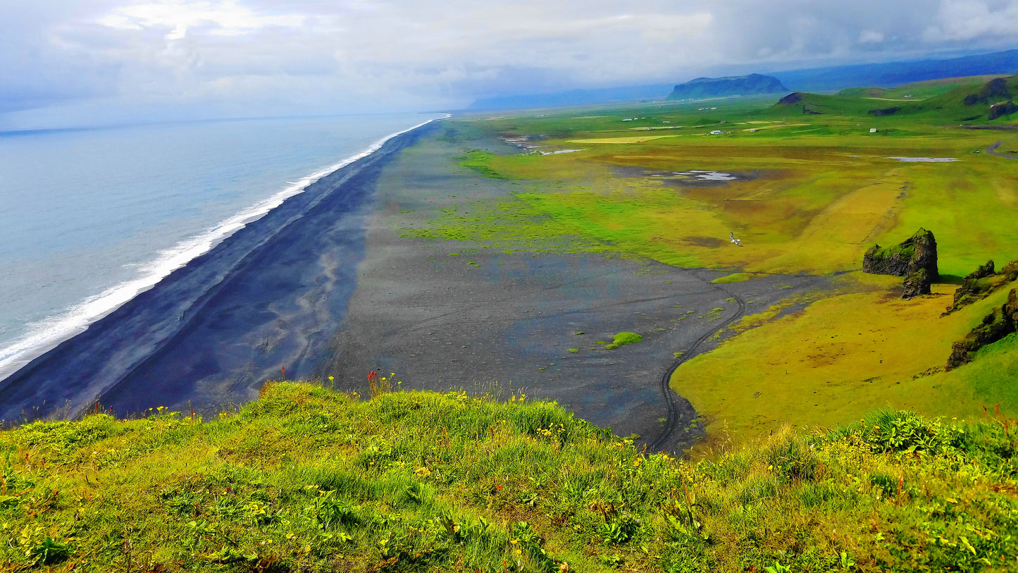 Iceland Reynisfjara Black Sand Beach